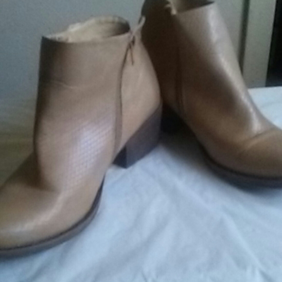 Volatile Bootie - Picture 3 of 6